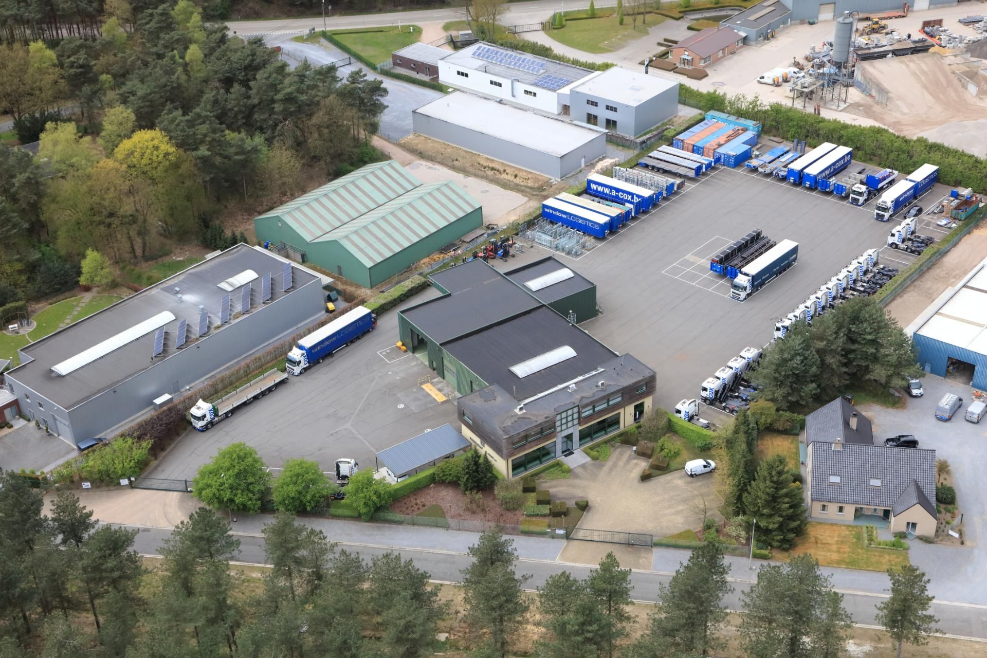 Bedrijfssite A. Cox Transport